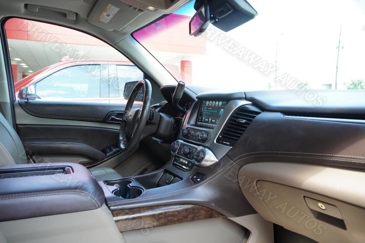 Chevrolet Suburban 2WD 4dr 1500 LT 2017