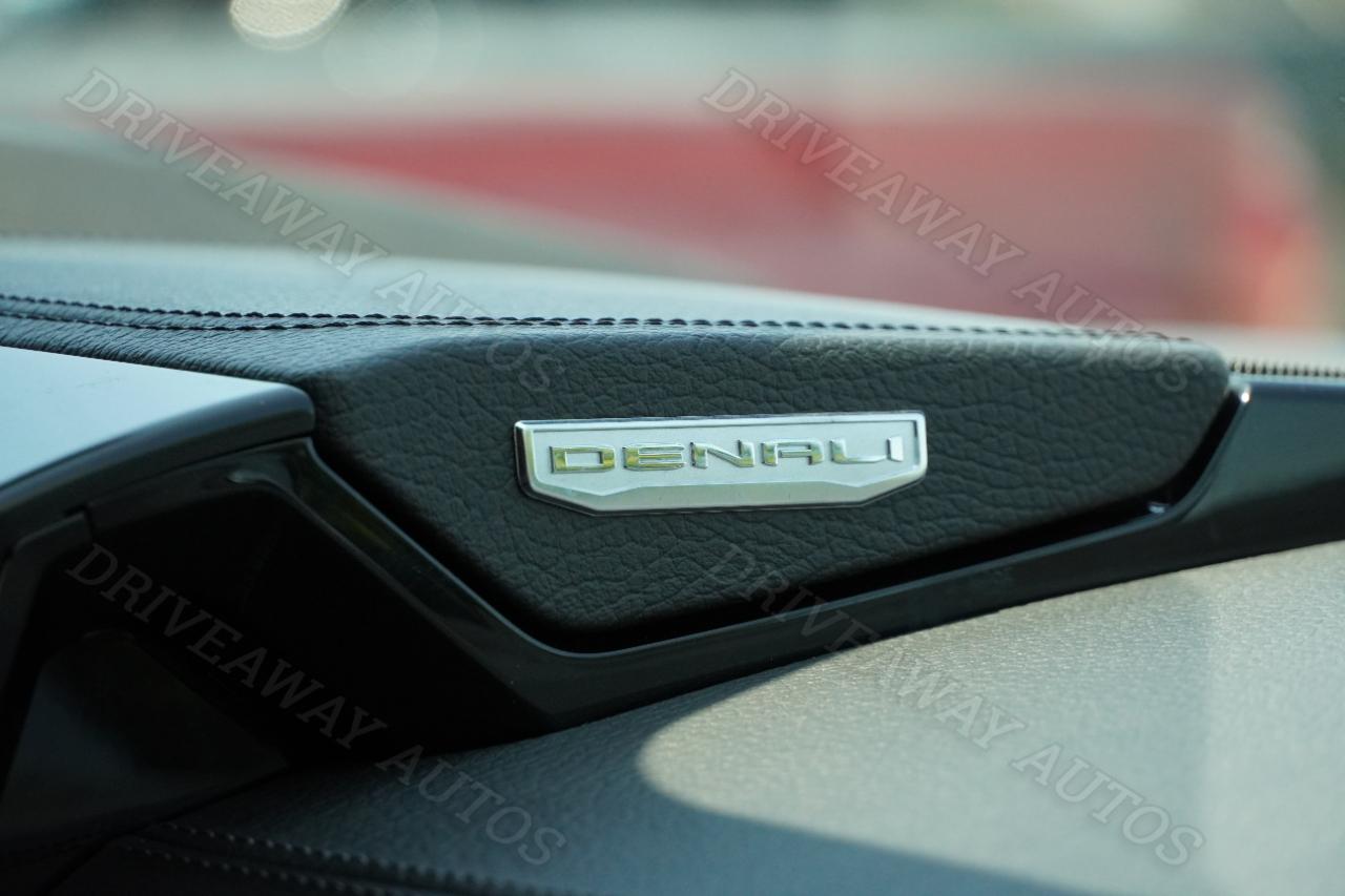 GMC Yukon 4WD 4dr Denali 2025