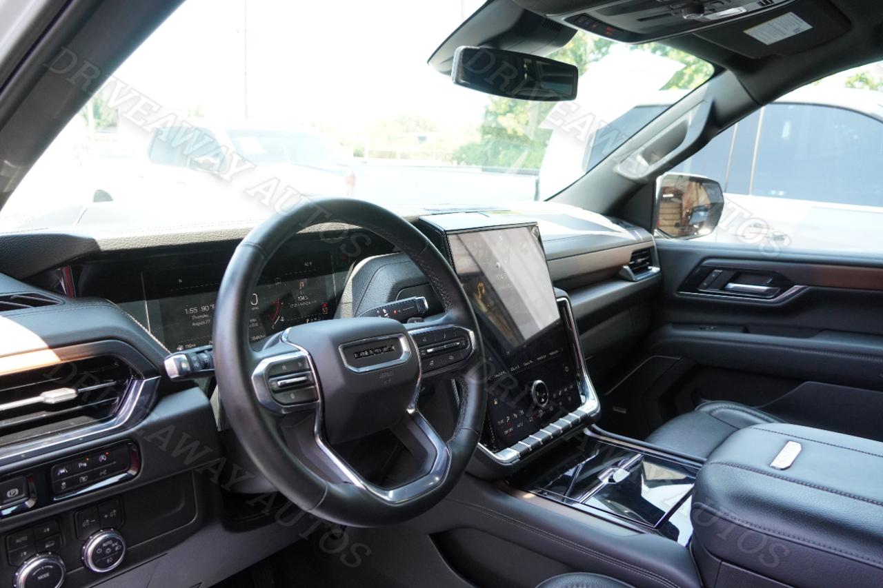 GMC Yukon 4WD 4dr Denali 2025