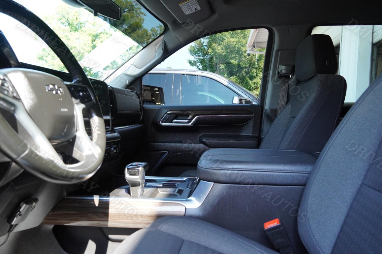 Chevrolet Silverado 1500 4WD Crew Cab 147" LT Trail Boss 2023