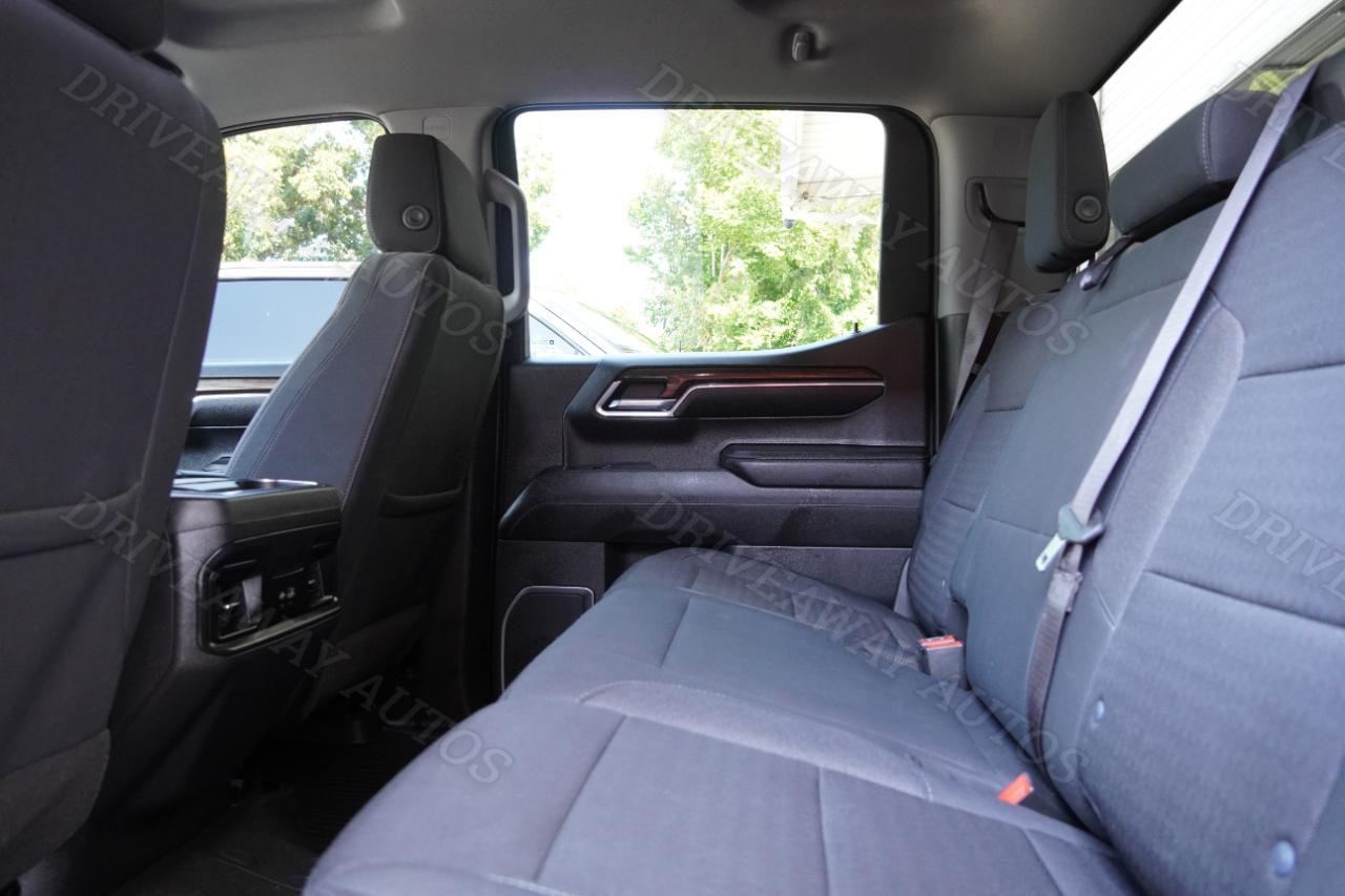 Chevrolet Silverado 1500 4WD Crew Cab 147" LT Trail Boss 2023