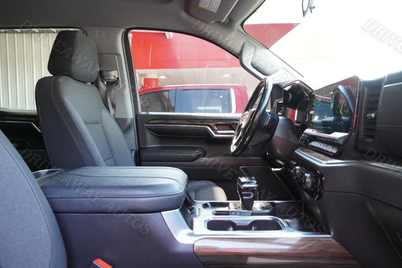 Chevrolet Silverado 1500 4WD Crew Cab 147" LT Trail Boss 2023