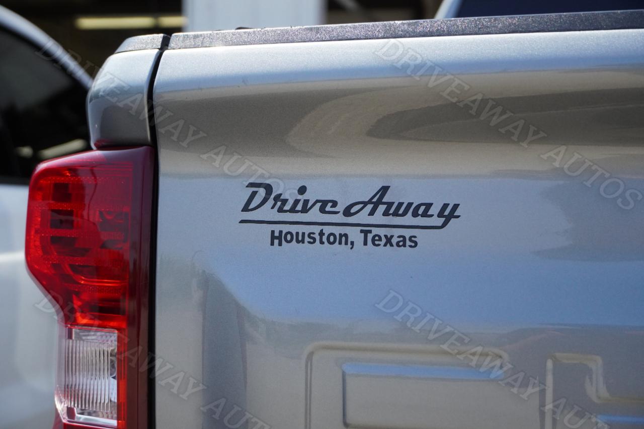 Chevrolet Silverado 1500 2WD Crew Cab 147" Custom 2023