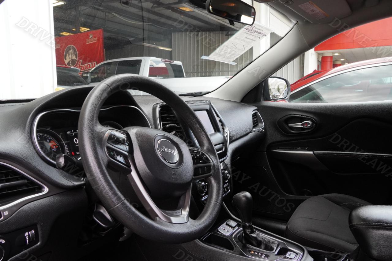 Jeep Cherokee Latitude FWD 2020