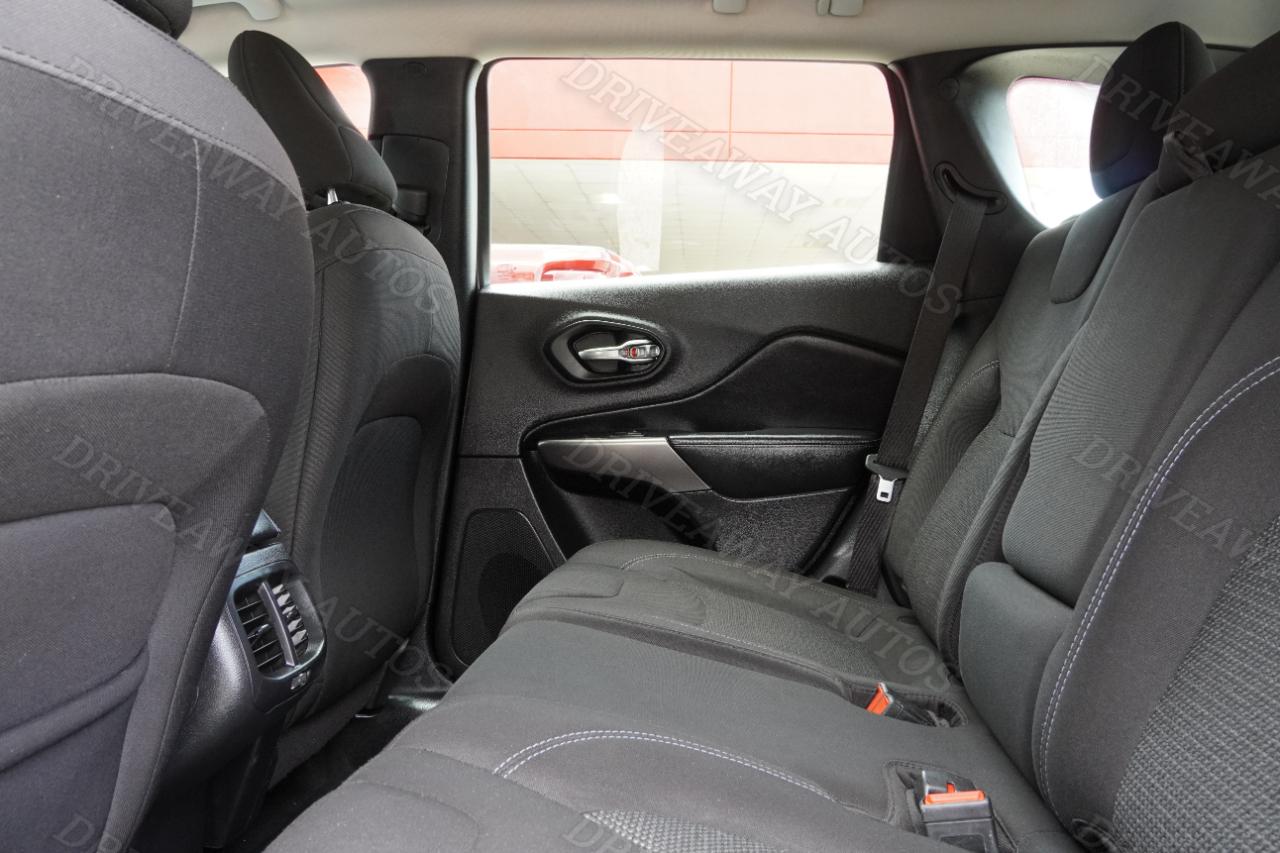Jeep Cherokee Latitude FWD 2020