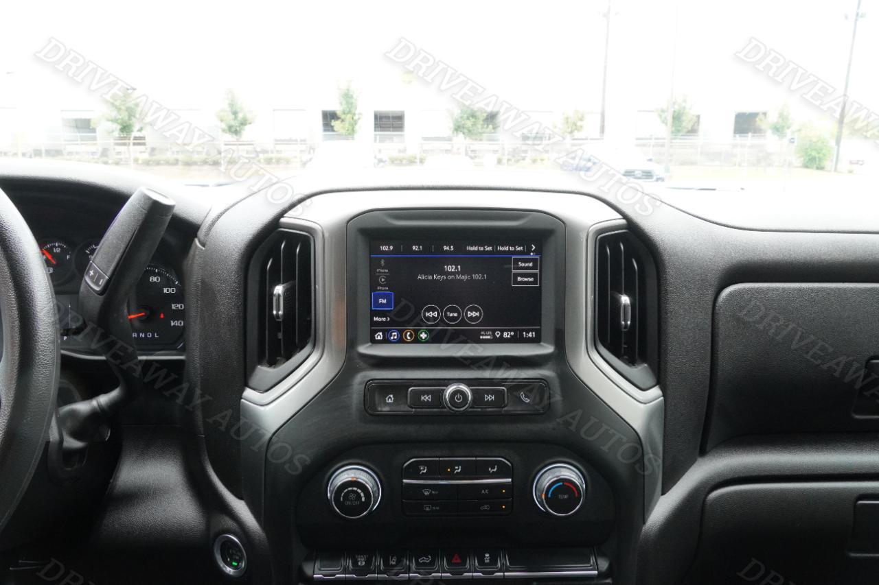 Chevrolet Silverado 3500HD 4WD Crew Cab 172" Work Truck 2025