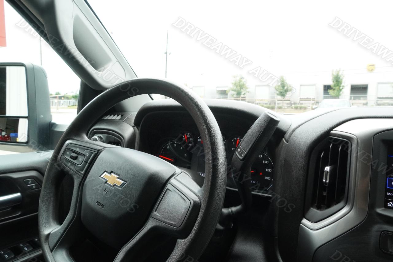 Chevrolet Silverado 3500HD 4WD Crew Cab 172" Work Truck 2025