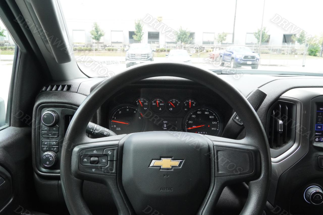 Chevrolet Silverado 3500HD 4WD Crew Cab 172" Work Truck 2025