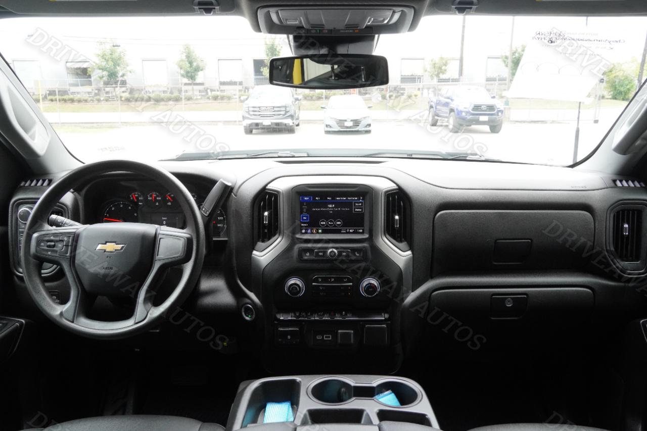 Chevrolet Silverado 3500HD 4WD Crew Cab 172" Work Truck 2025