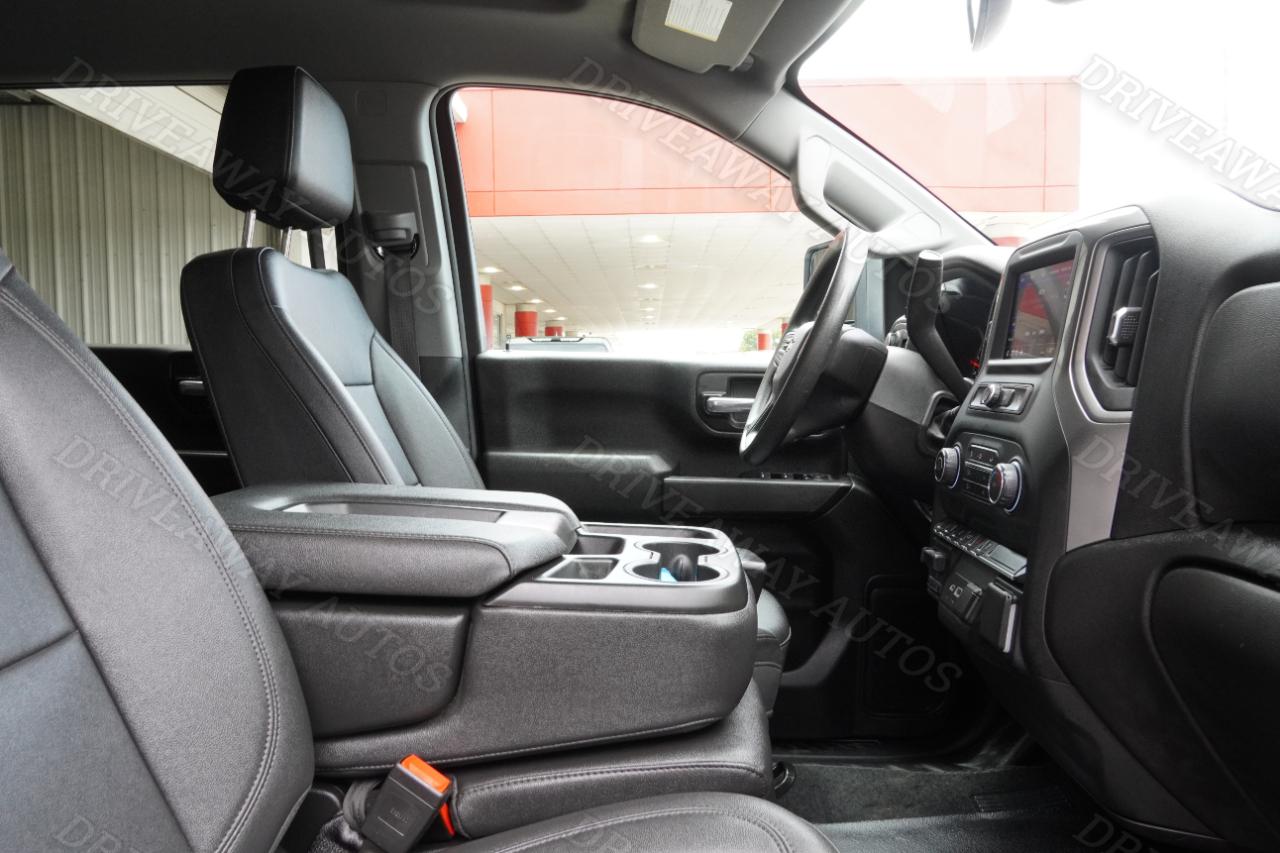 Chevrolet Silverado 3500HD 4WD Crew Cab 172" Work Truck 2025