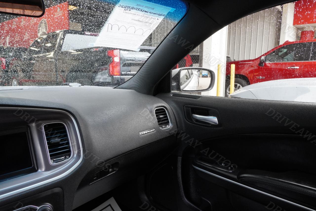 Dodge Charger SXT RWD 2022