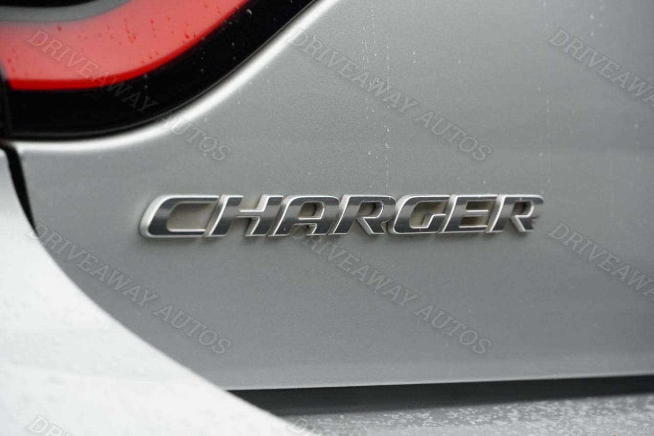 Dodge Charger SXT RWD 2022