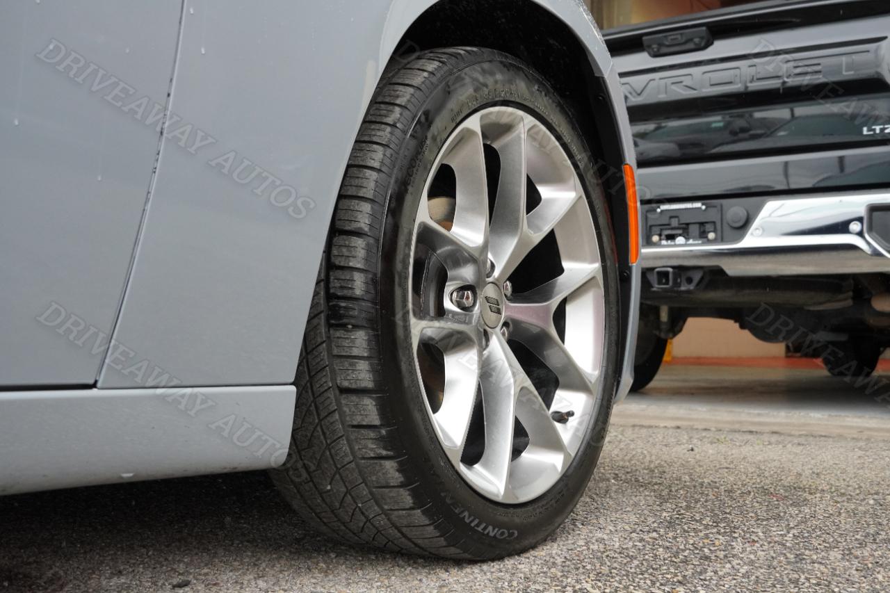 Dodge Charger SXT RWD 2020
