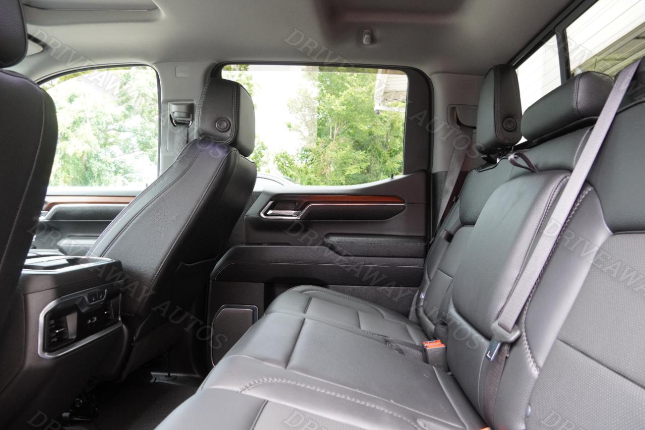 GMC Sierra 1500 4WD Crew Cab 147" Denali 2024
