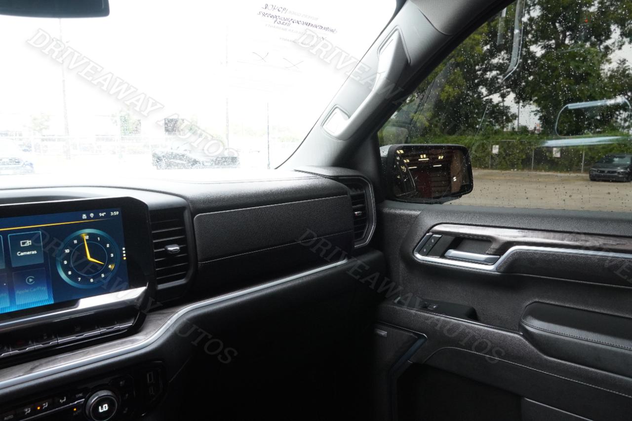 Chevrolet Silverado 1500 4WD Crew Cab 147" LTZ 2023