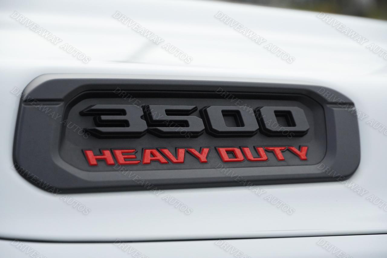 RAM 3500 Tradesman 4x4 Crew Cab 8' Box 2025