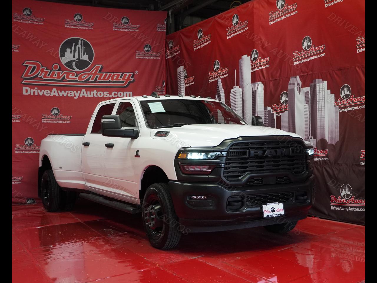 2025 RAM 3500 Tradesman 4x4 Crew Cab 8' Box