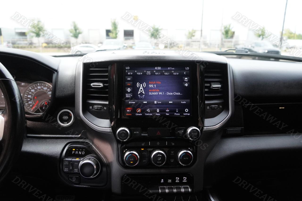 RAM 1500 Big Horn 4x4 Crew Cab 5'7" Box 2021
