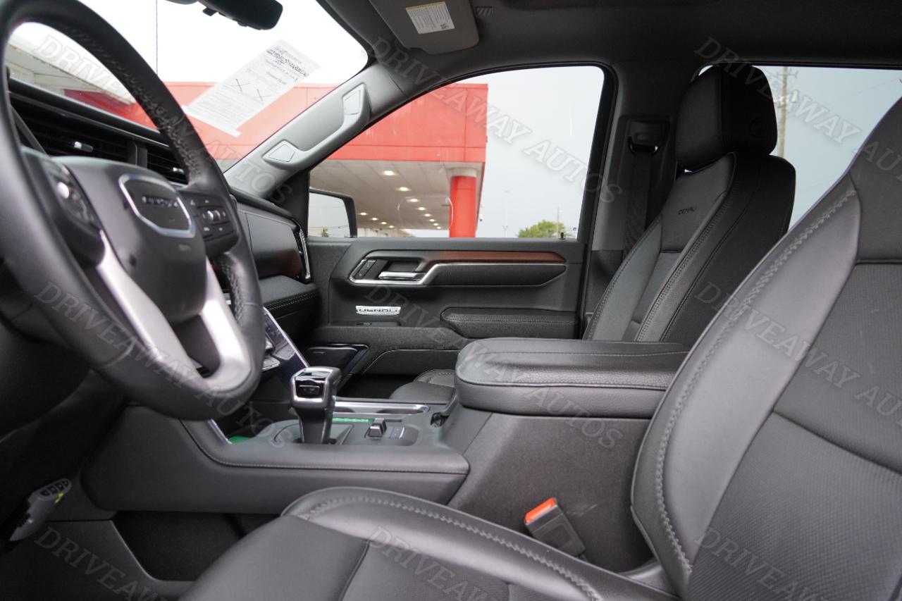 GMC Sierra 1500 4WD Crew Cab 147" Denali 2024