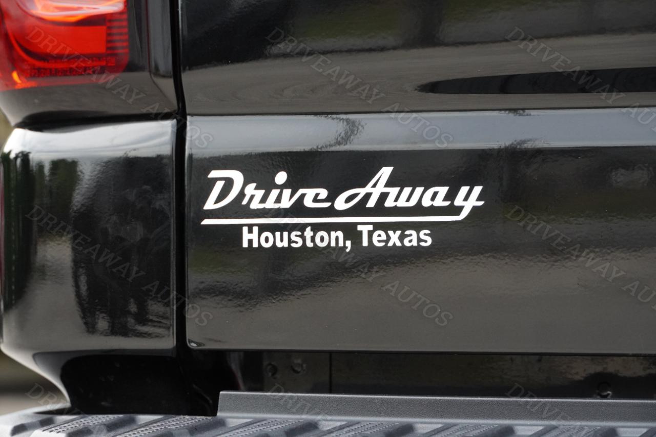 GMC Sierra 1500 4WD Crew Cab 147" Denali 2024
