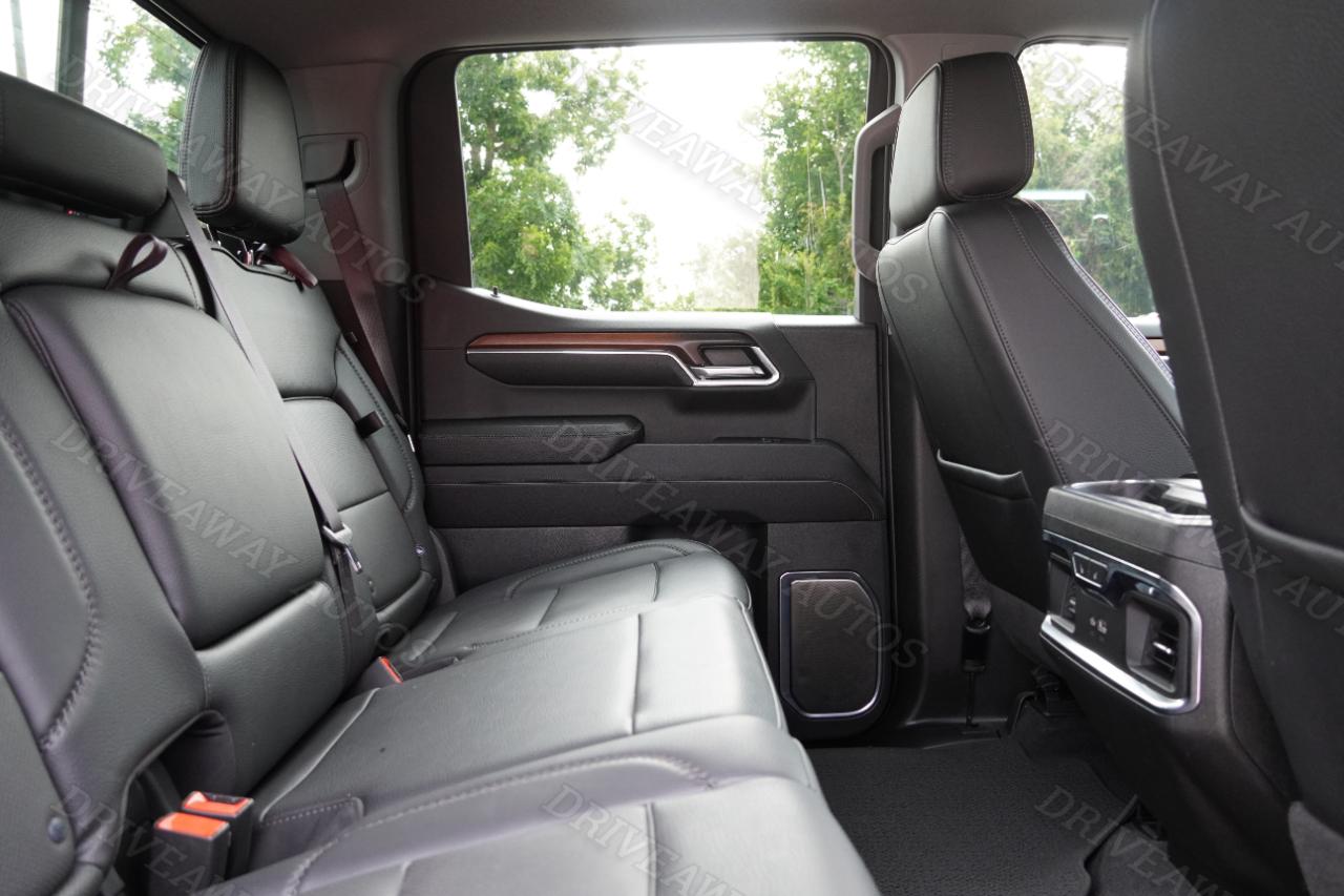 GMC Sierra 1500 4WD Crew Cab 147" Denali 2024