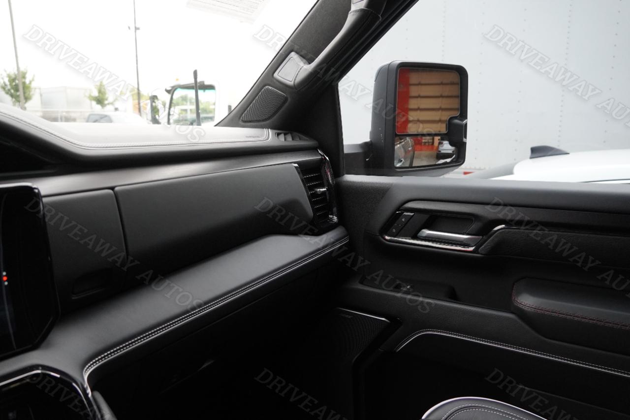 GMC Sierra 2500HD 4WD Crew Cab 159" AT4X 2025