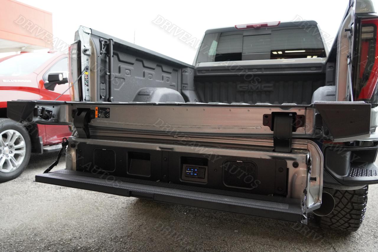 GMC Sierra 2500HD 4WD Crew Cab 159" AT4X 2025