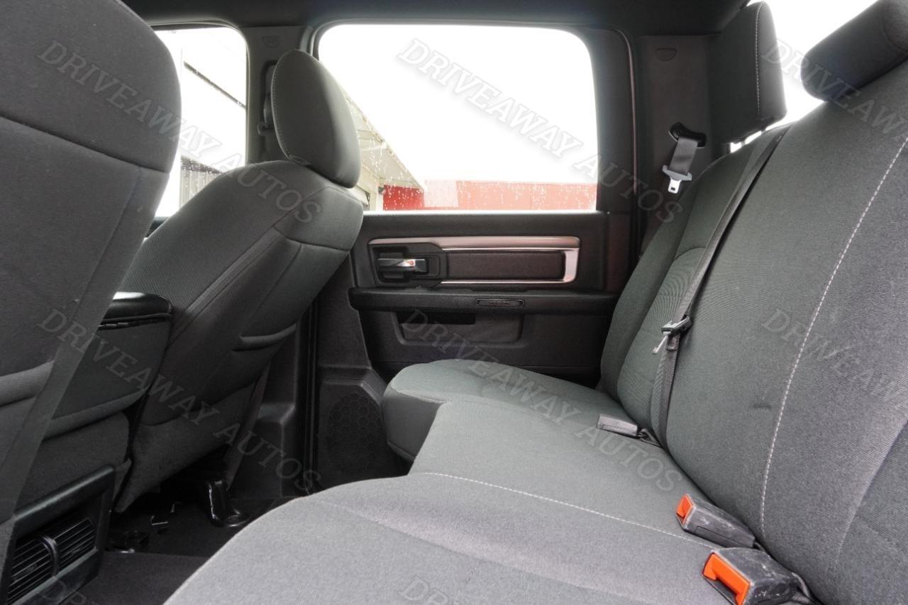 RAM 1500 Classic Warlock 4x2 Crew Cab 5'7" Box 2021