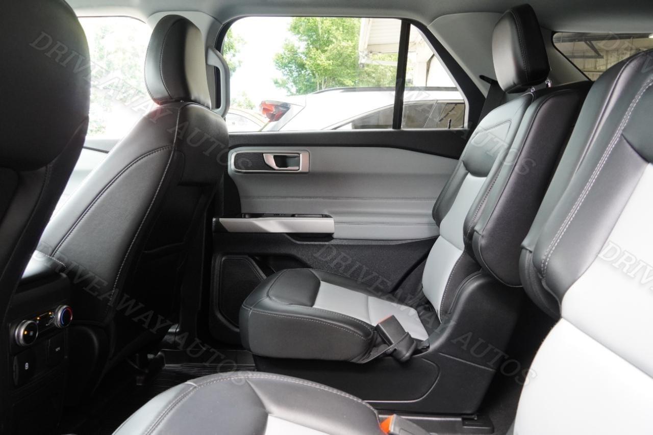 Ford Explorer XLT RWD 2024