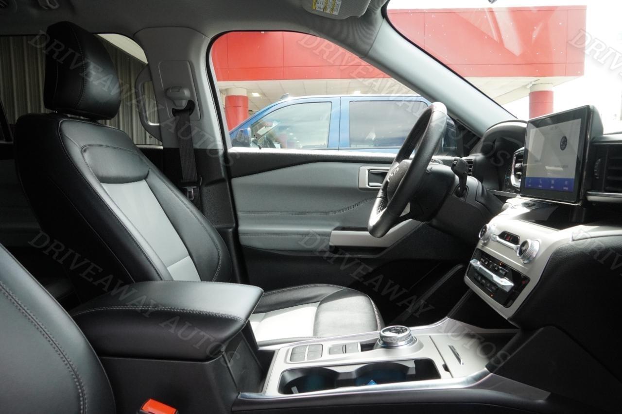 Ford Explorer XLT RWD 2024