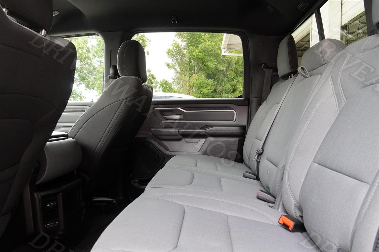 RAM 1500 Big Horn 4x4 Crew Cab 6'4" Box 2022