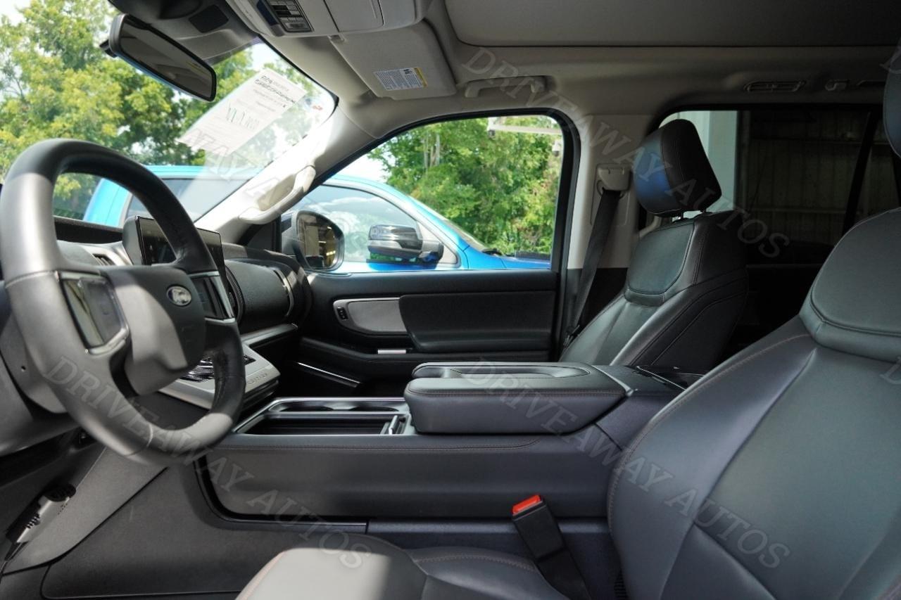Ford Expedition Active 4x4 2025