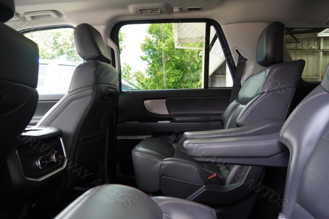 Ford Expedition Active 4x4 2025