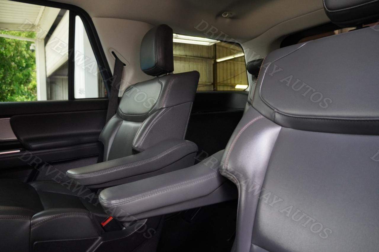 Ford Expedition Active 4x4 2025