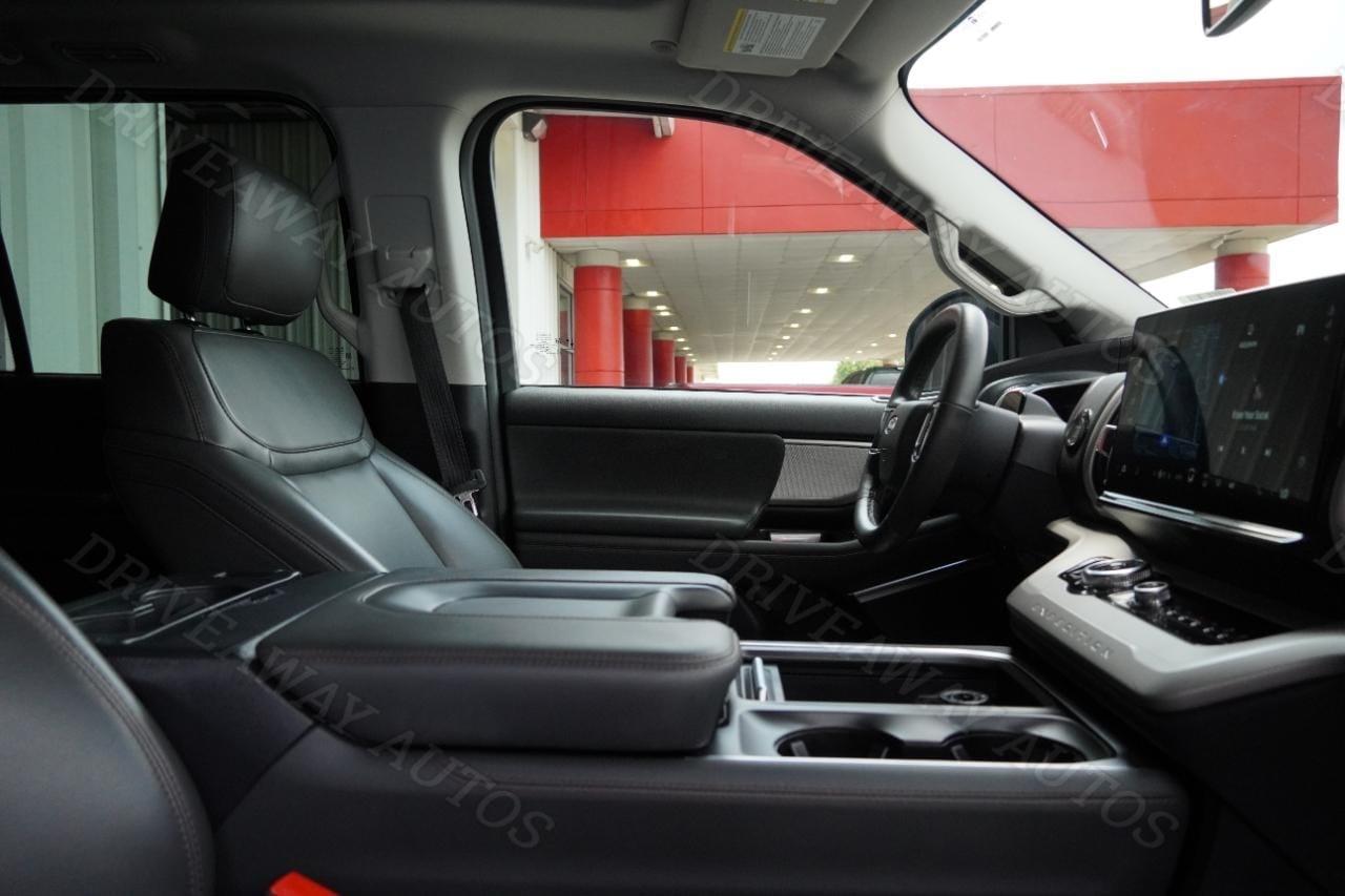 Ford Expedition Active 4x4 2025