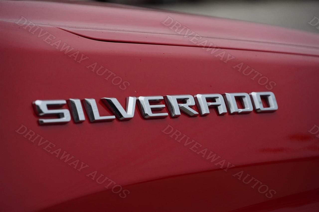 Chevrolet Silverado 1500 2WD Crew Cab 147" LT 2023