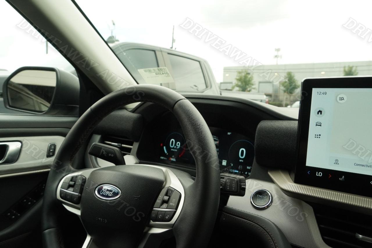 Ford Explorer Active RWD 2025