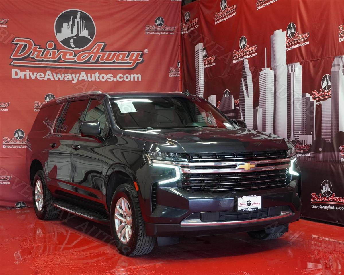 2023 Chevrolet Suburban 2WD 4dr LT