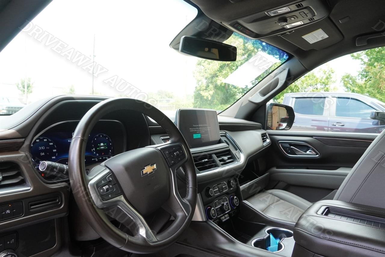 Chevrolet Suburban 2WD 4dr LT 2023