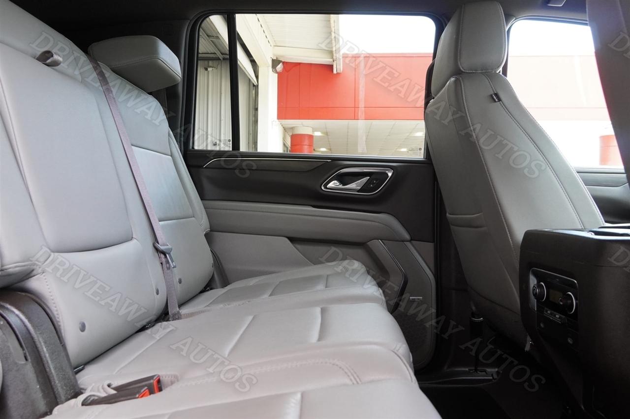Chevrolet Suburban 2WD 4dr LT 2023