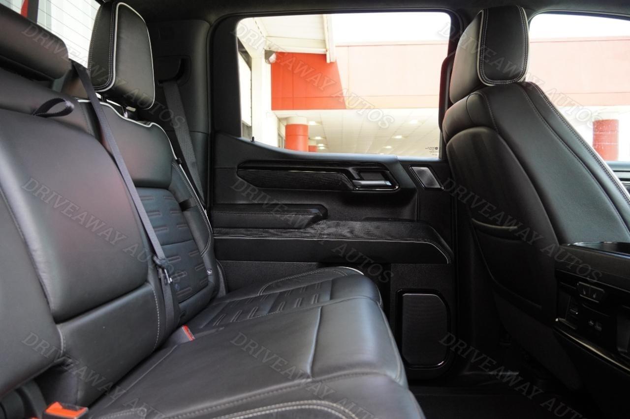 GMC Sierra 1500 4WD Crew Cab 147" AT4X 2023