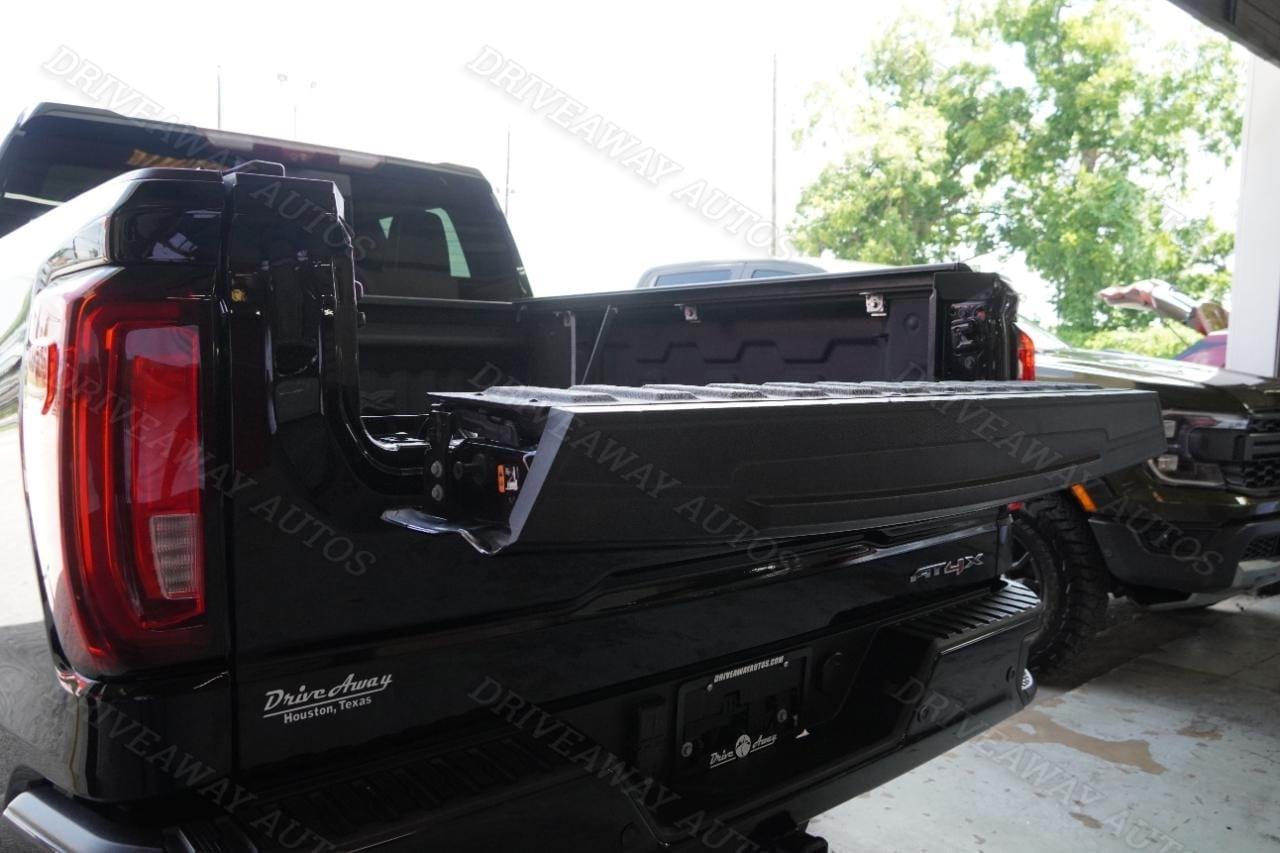 GMC Sierra 1500 4WD Crew Cab 147" AT4X 2023