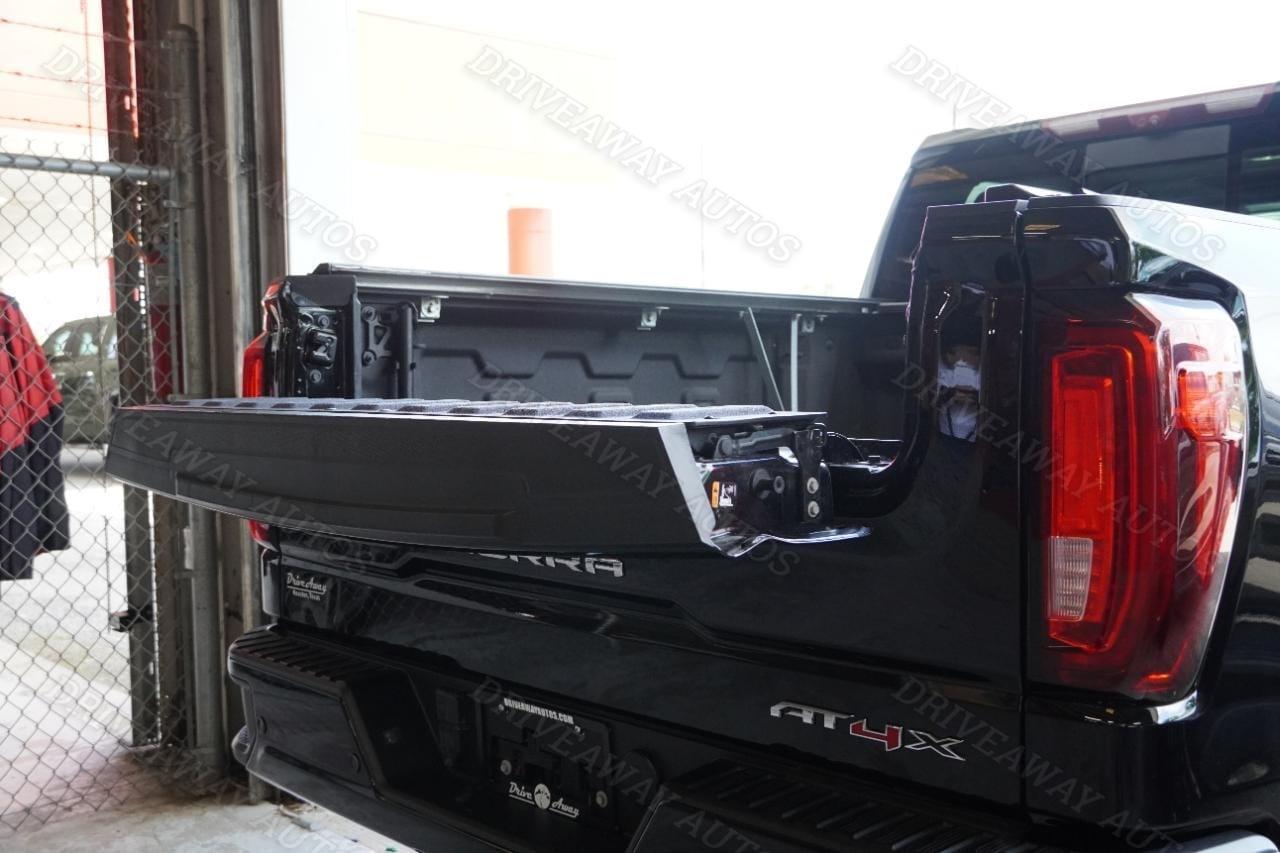 GMC Sierra 1500 4WD Crew Cab 147" AT4X 2023