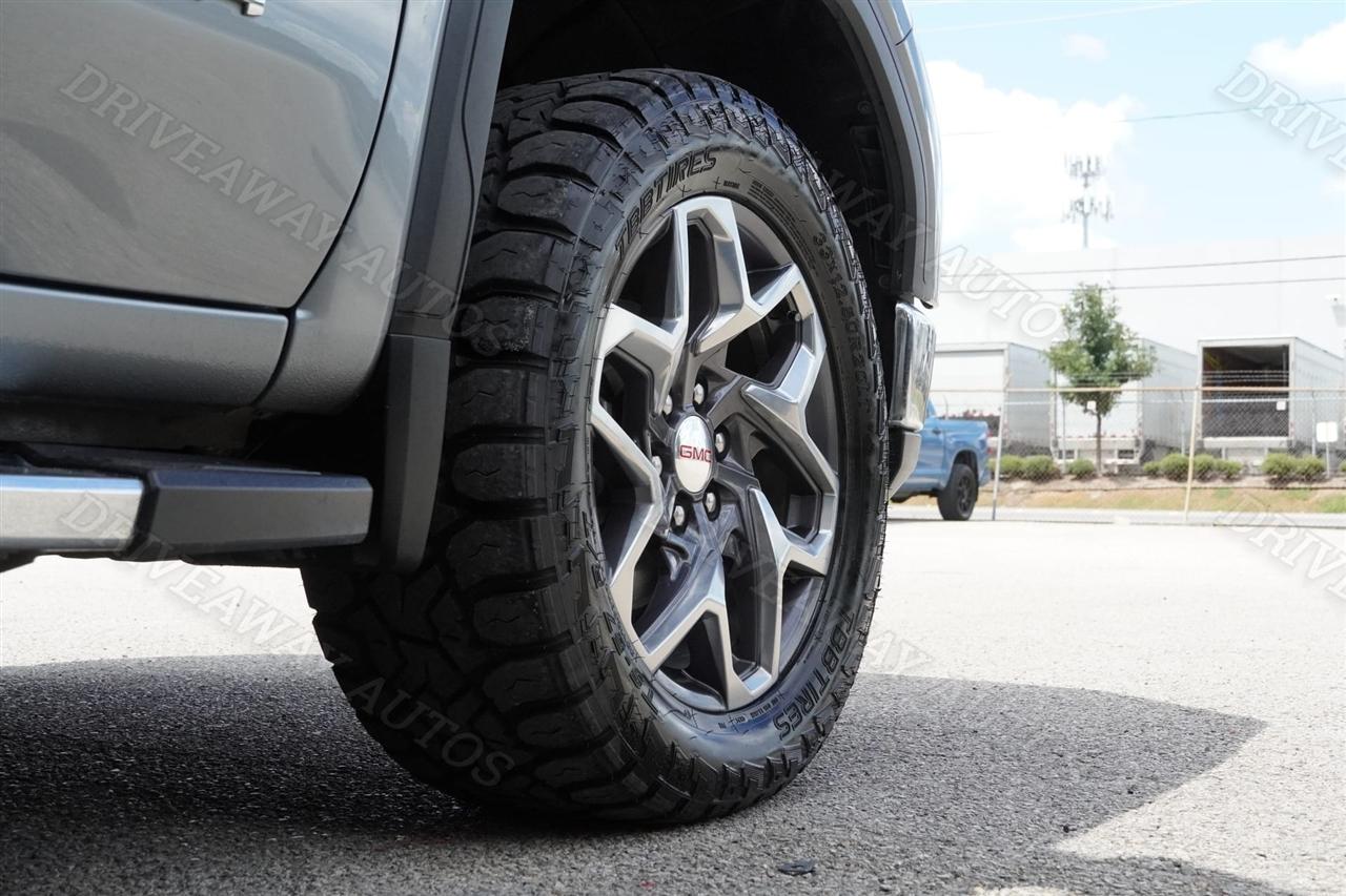 GMC Sierra 1500 4WD Crew Cab 147" SLT 2023