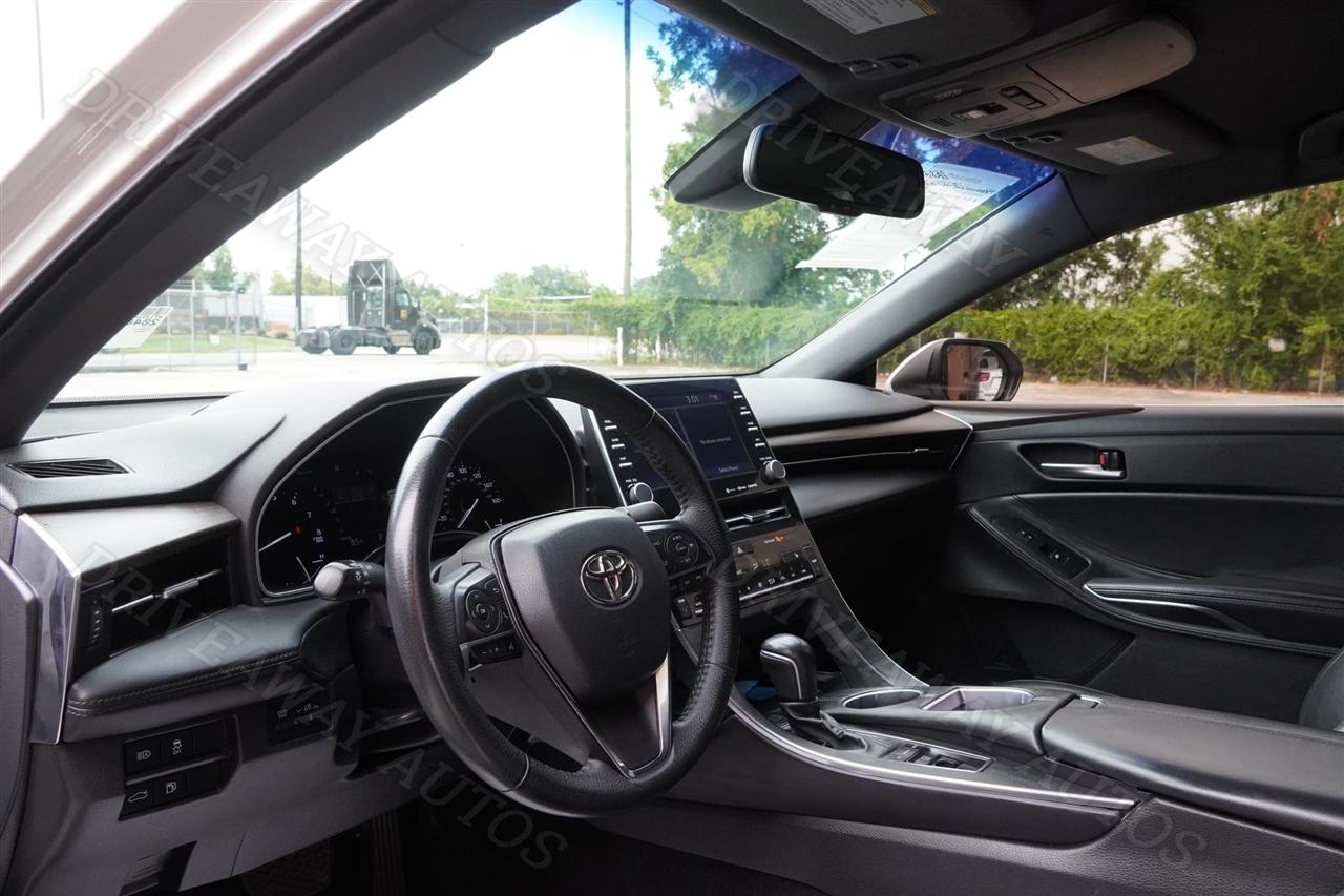 Toyota Avalon XLE FWD (Natl) 2022