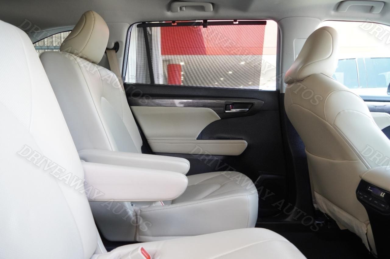 Toyota Highlander Platinum FWD (Natl) 2023