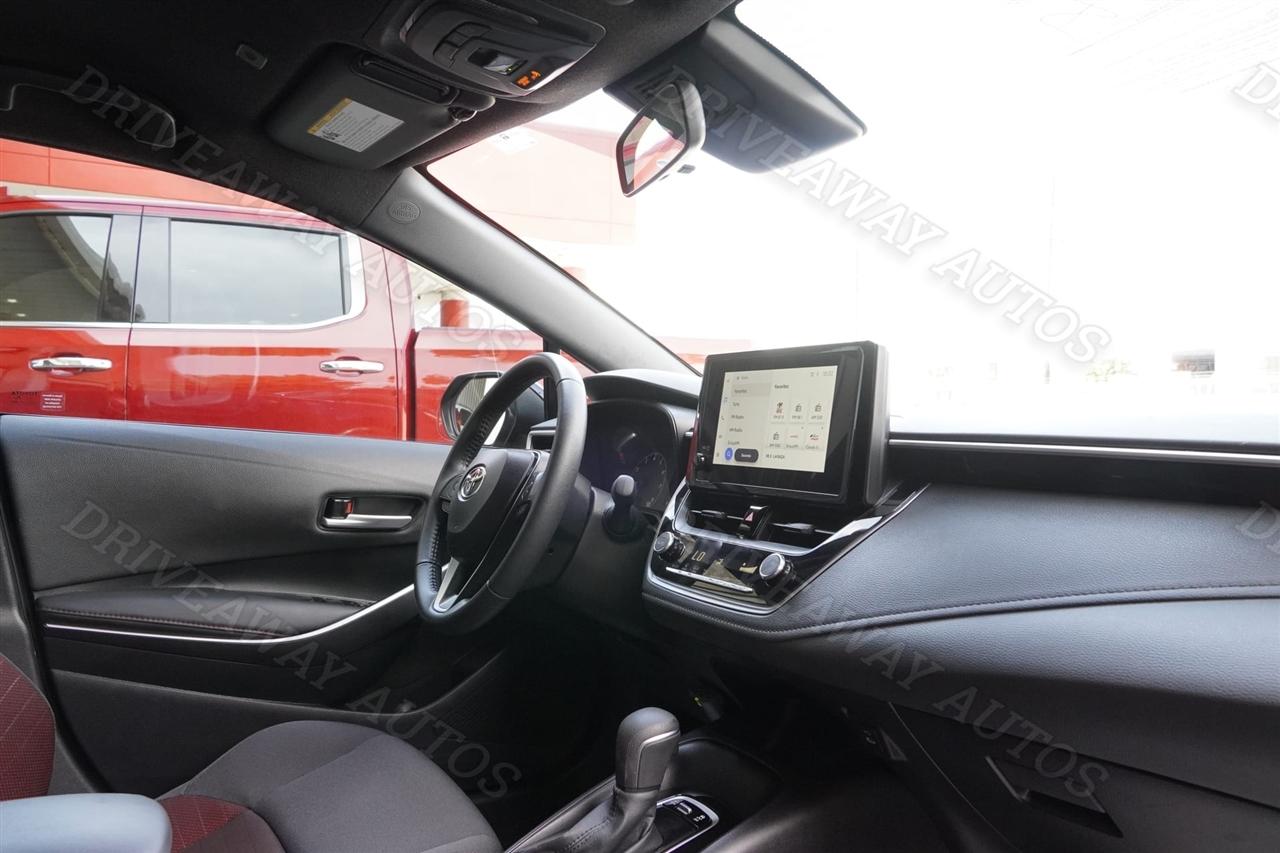 Toyota Corolla SE CVT (Natl) 2025