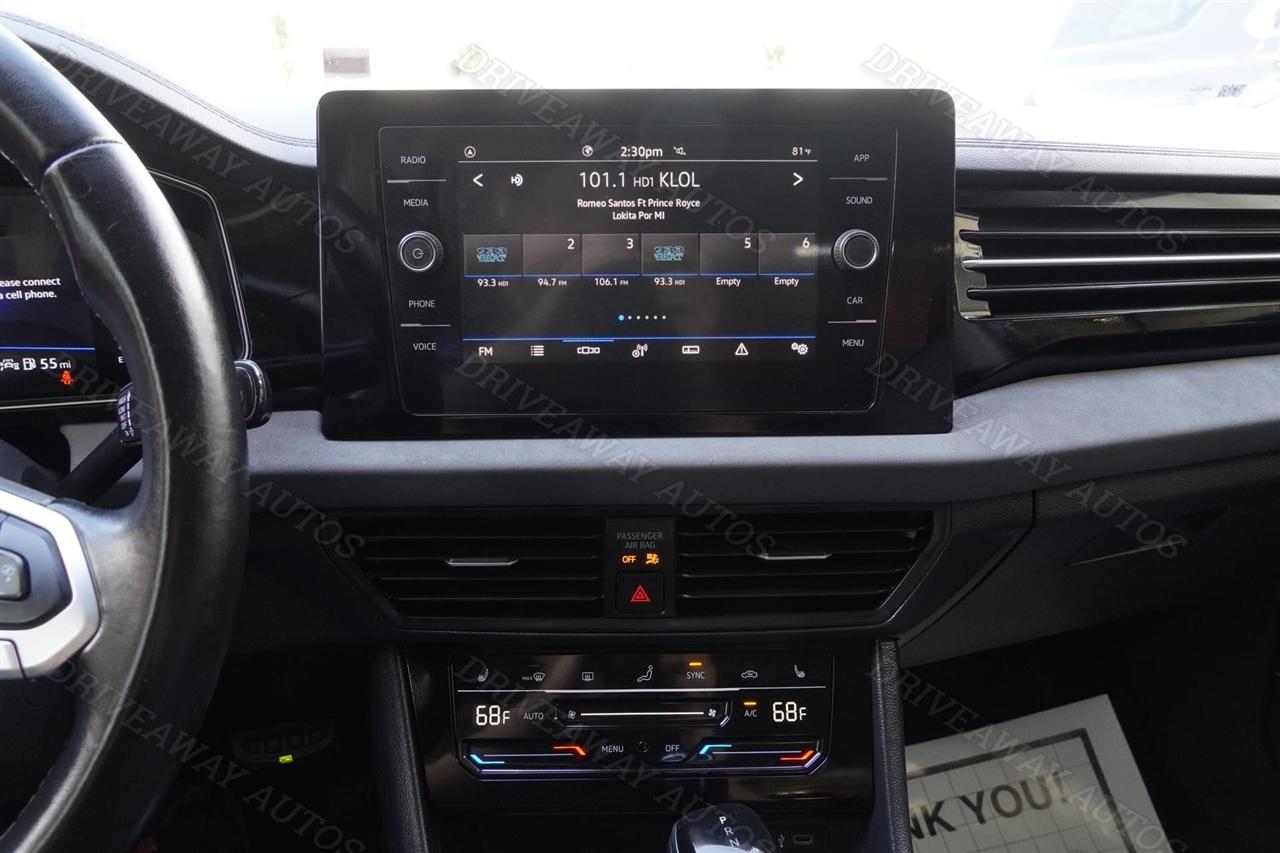 Volkswagen Jetta SE Auto 2025