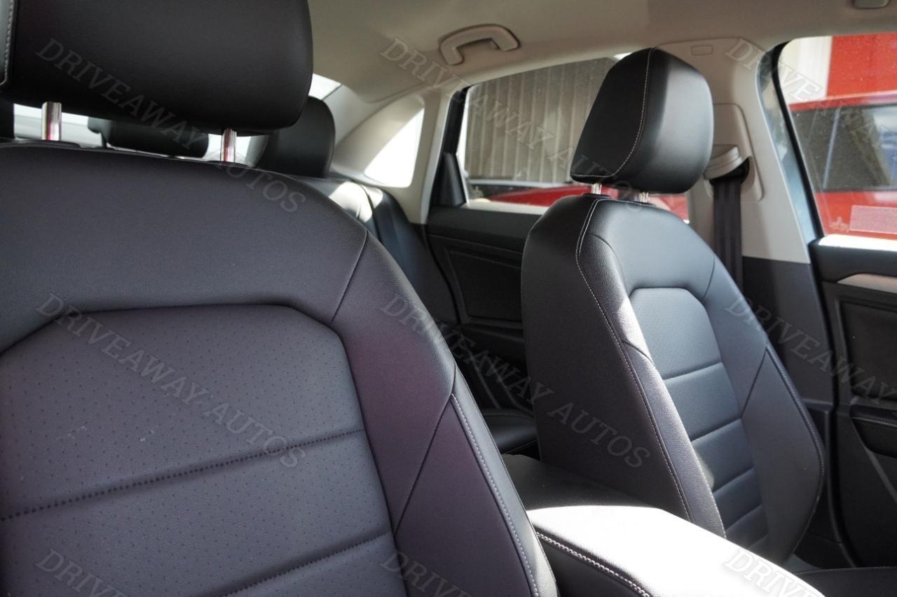 Volkswagen Jetta SE Auto 2023