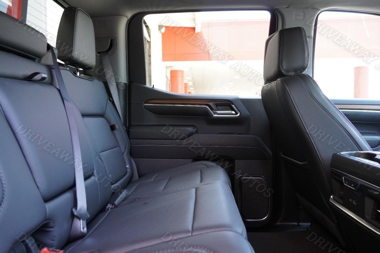 GMC Sierra 1500 4WD Crew Cab 147" Denali 2024